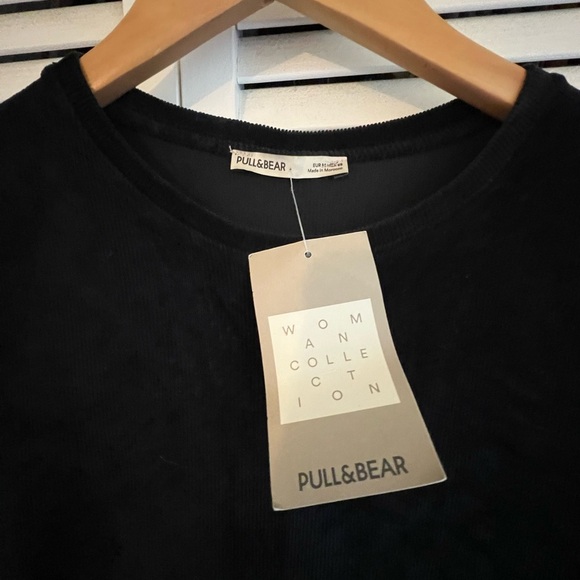 NWT Pull&Bear Velvet Mini Velvet Dress
Size: M - Picture 2 of 9